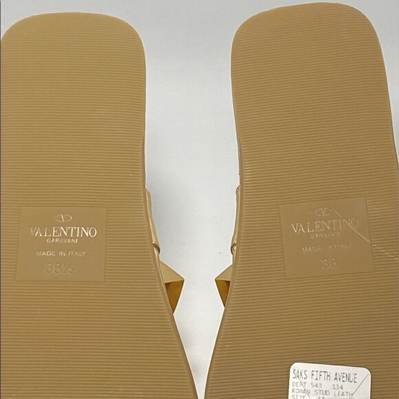 Valentino Garavani Roman Stud Metallic Leather Slippers - Picture 12 of 12